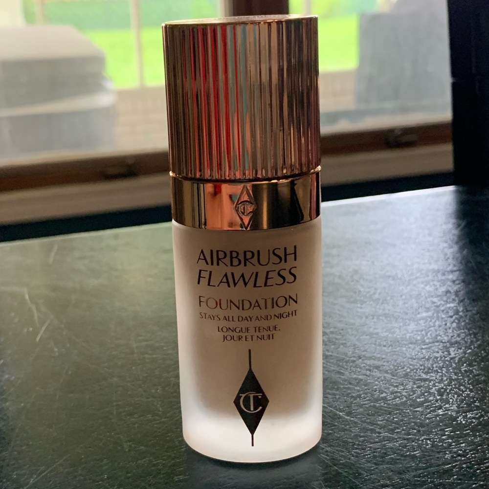 Charlotte Tilbury Airbrush Flawless Filter foundation shade 3 neutral
